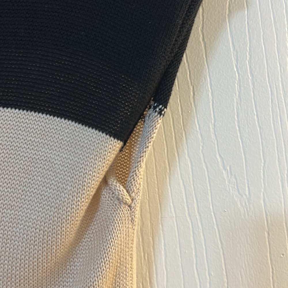 NWOT Elegant Black and Tan Women's Sweater Top - Picture 3 of 4